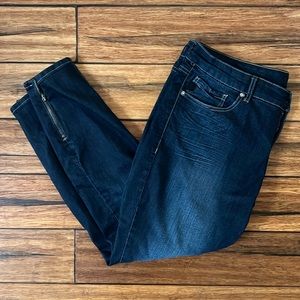 zipper hem skinny jeans.